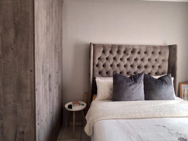 2 Bedroom House For Sale in Mamelodi