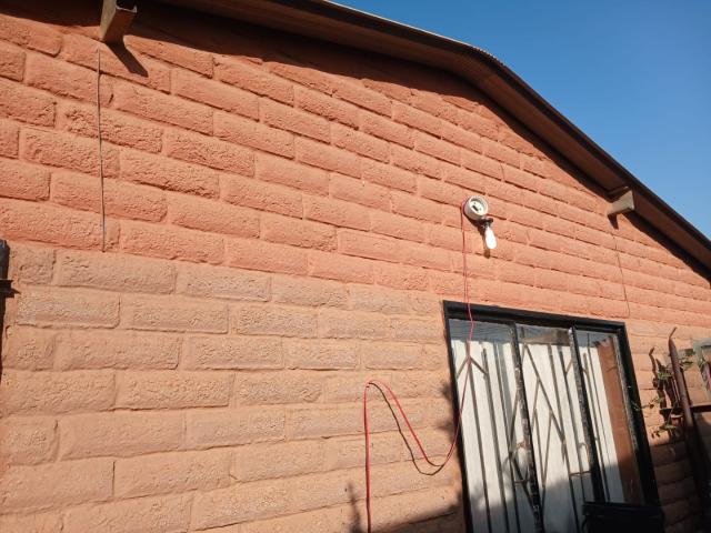 2 Bedroom House For Sale in Mamelodi