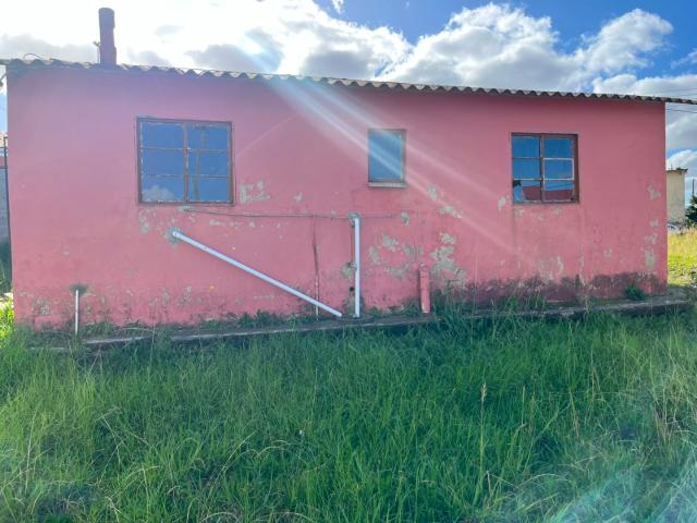 2 Bedroom House For Sale in Mdantsane Nu 5
