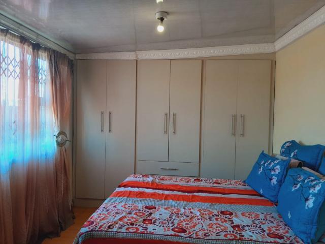 2 Bedroom House For Sale in Mdantsane Nu 9