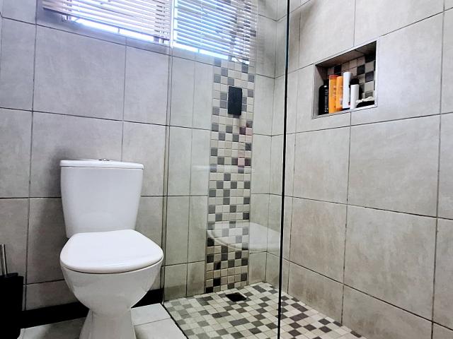 2 Bedroom House For Sale in Northcroft