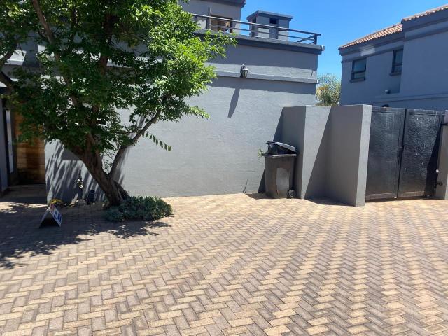 2 Bedroom House For Sale in New Redruth