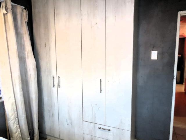 2 Bedroom House For Sale in Nellmapius