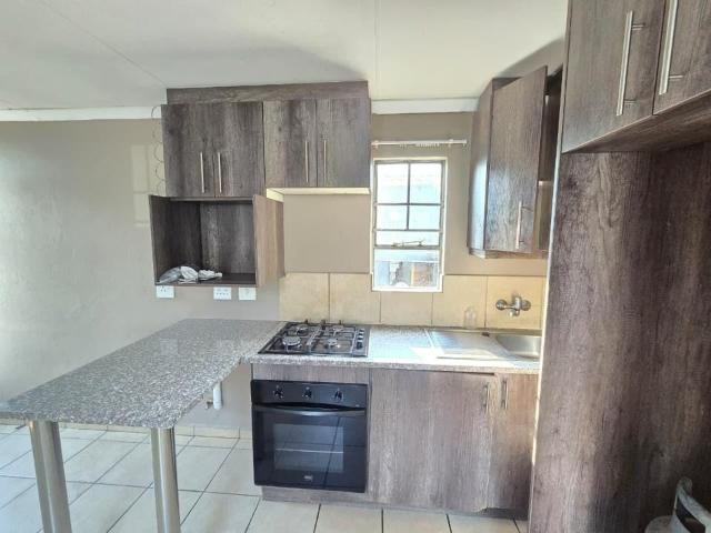 2 Bedroom House For Sale in South Hills