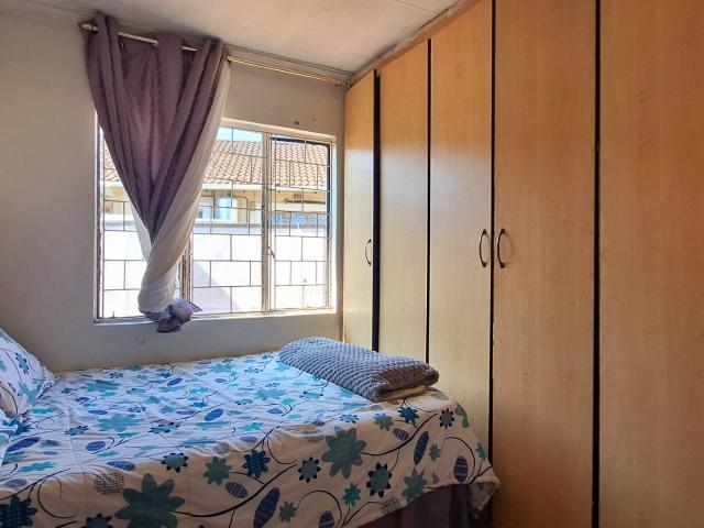2 Bedroom House For Sale in Southgate