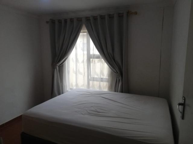 2 Bedroom House For Sale in Savanna City