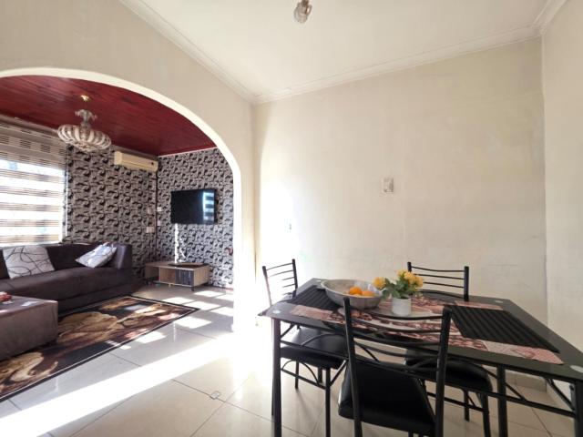 2 Bedroom House For Sale in Shallcross