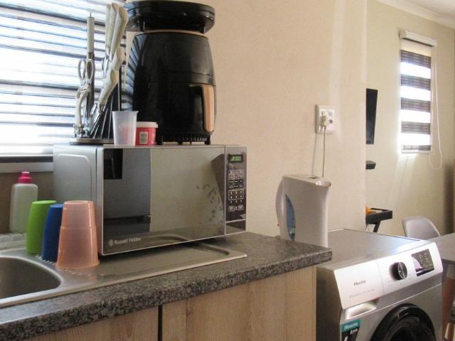 2 Bedroom House For Sale in Sky City