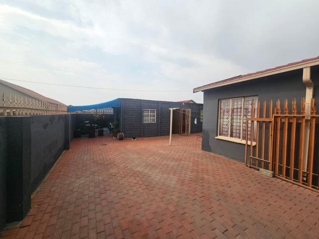2 Bedroom House For Sale in Payneville