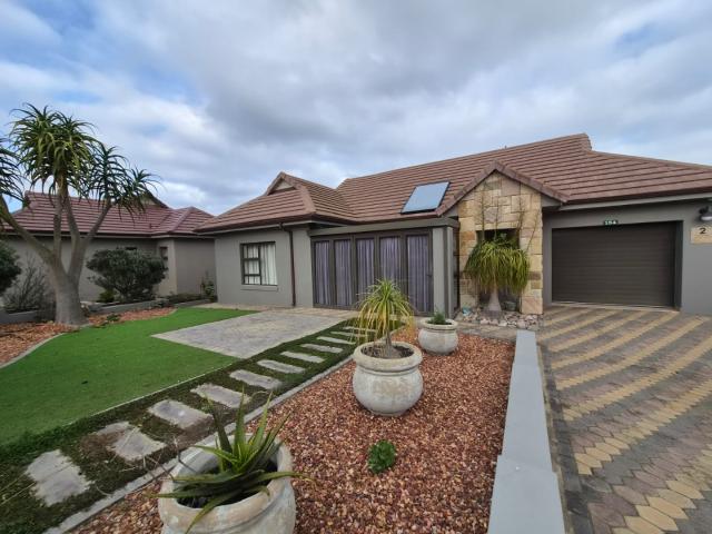 2 Bedroom House For Sale in Paradise Coast