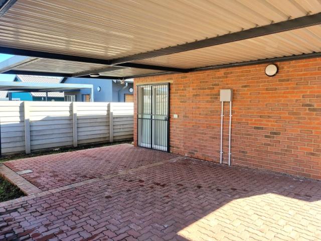2 Bedroom House For Sale in Parkdene