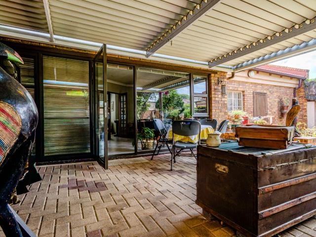 2 Bedroom House For Sale in Parkdene