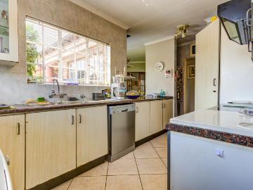 Parkdene, City of Ekurhuleni Metropolitan Municipality, Lesedi Local Municipality, Sedibeng District Municipality, Gauteng, South Africa
