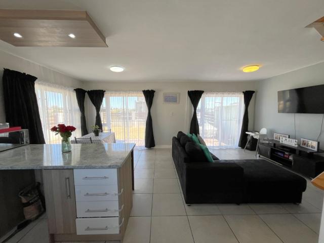 2 Bedroom House For Sale in Parsonsvlei