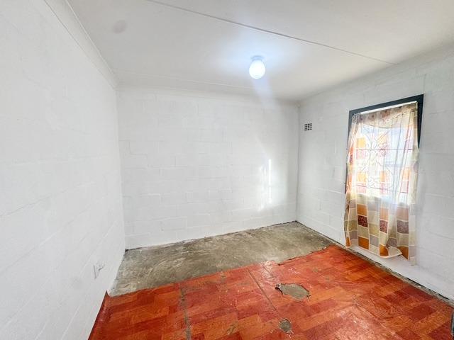 2 Bedroom House For Sale in Pelican Park