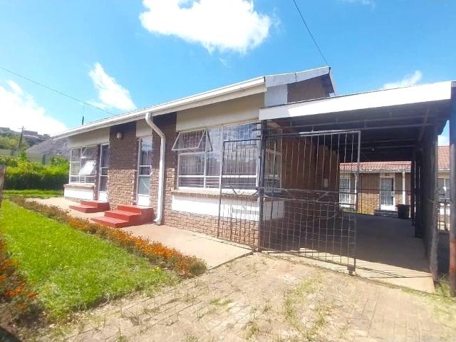 2 Bedroom House For Sale in Phuthaditjhaba
