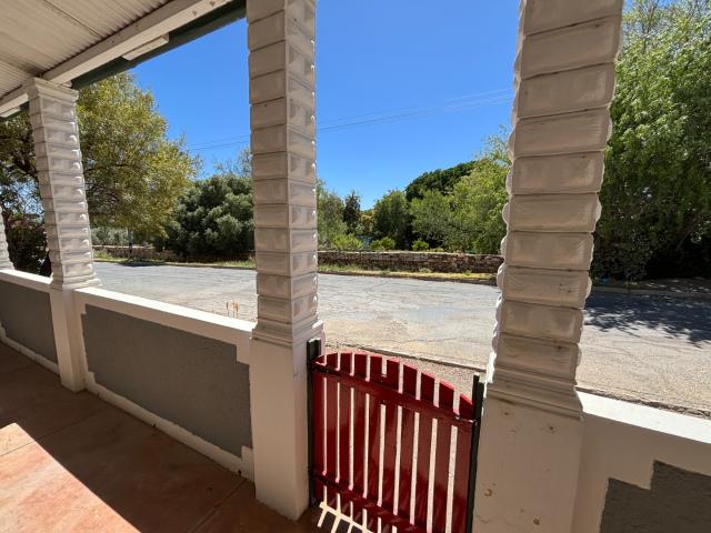 2 Bedroom House For Sale in Prince Albert