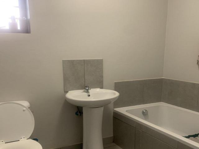 2 Bedroom House For Sale in Protea Glen