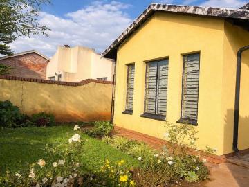 2 Bedroom House For Sale in Protea Glen