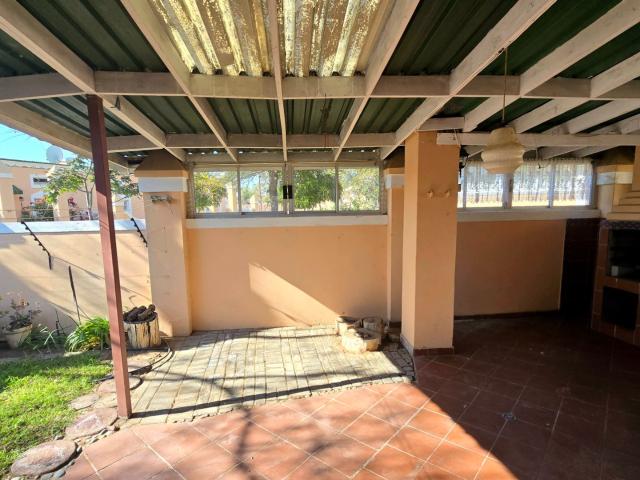 2 Bedroom House For Sale in Rooiberg