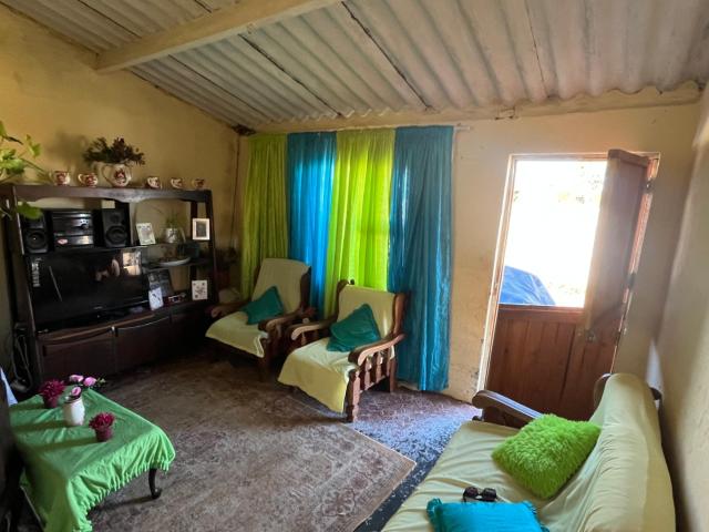 2 Bedroom House For Sale in Rosedale