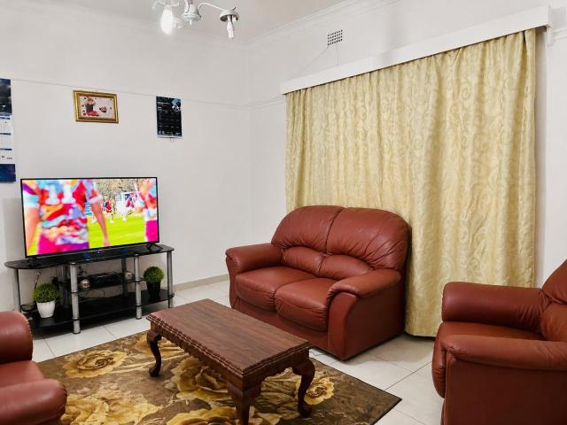 2 Bedroom House For Sale in Rosettenville