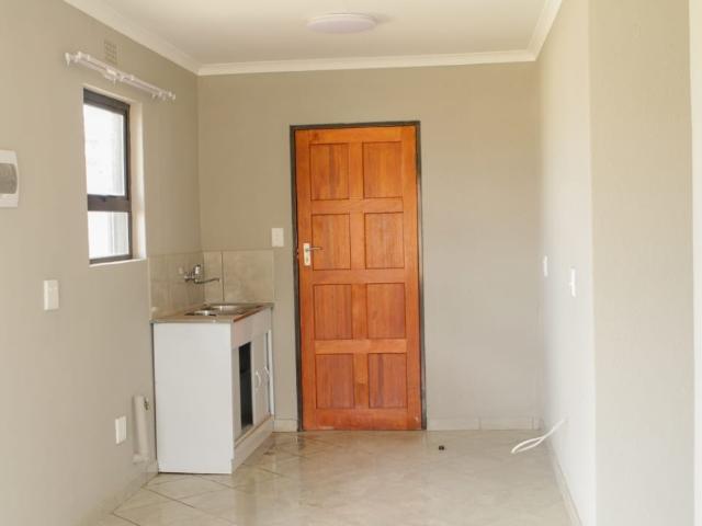 2 Bedroom House For Sale in Reigerpark