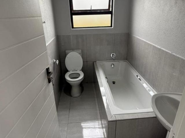 2 Bedroom House For Sale in Reigerpark