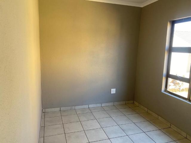 2 Bedroom House For Sale in Reigerpark