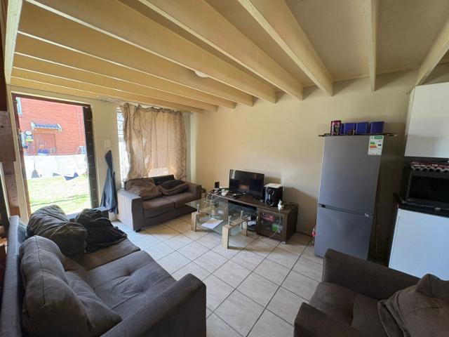 2 Bedroom House For Sale in Walmer