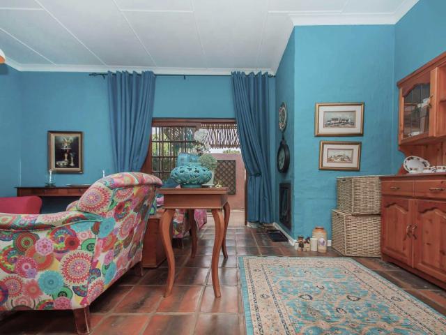 2 Bedroom House For Sale in Westdene