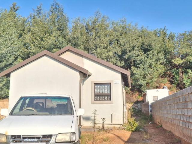 2 Bedroom House For Sale in Wilfordon