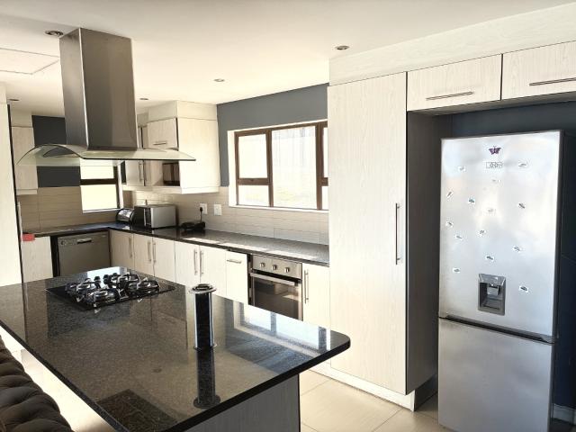 2 Bedroom House For Sale in Winterstrand