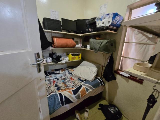 2 Bedroom House For Sale in The Hill