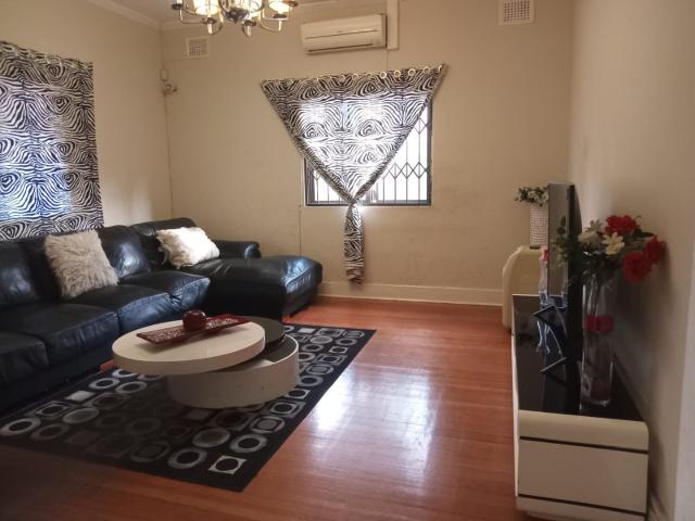 2 Bedroom House For Sale in Umbilo
