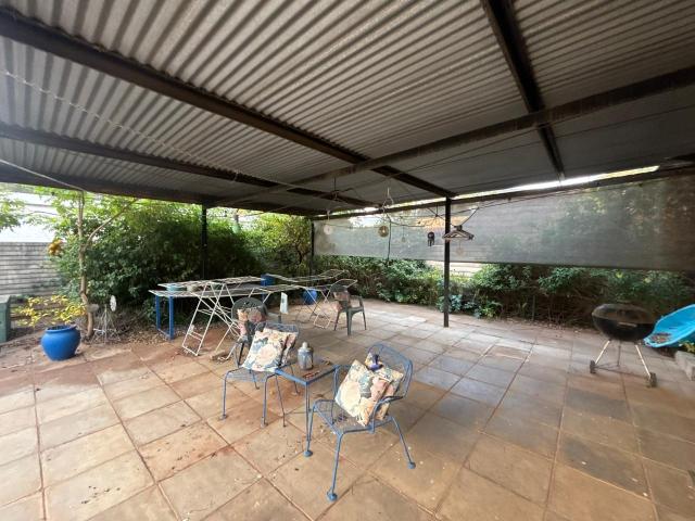 2 Bedroom House For Sale in Verwoerdpark