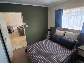 2 Bedroom House For Sale in Vista Park