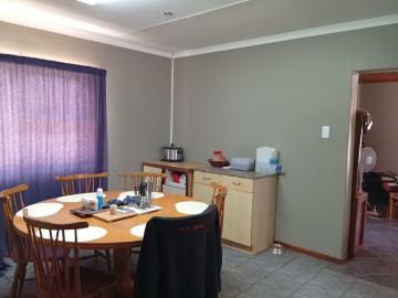 2 Bedroom House For Sale in Vredenburg