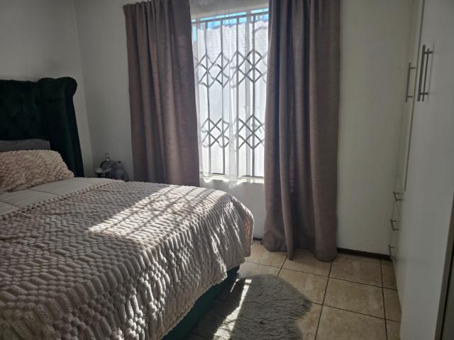 2 Bedroom House For Sale in Zandspruit