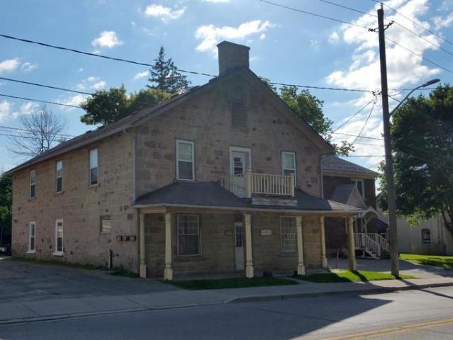 2 Bedroom House Fergus ON LS96376914