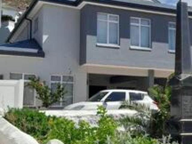 2 Bedroom House Fish Hoek Western Cape 103430590