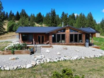 2 Bedroom House Kamloops British Colombia 93823954
