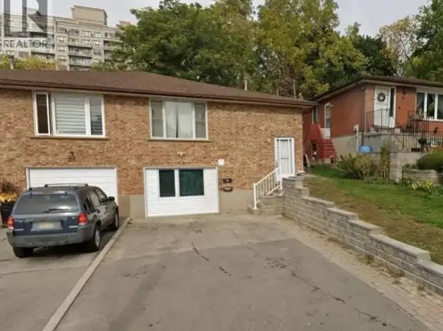 2 Bedroom House Kitchener ON 102272485