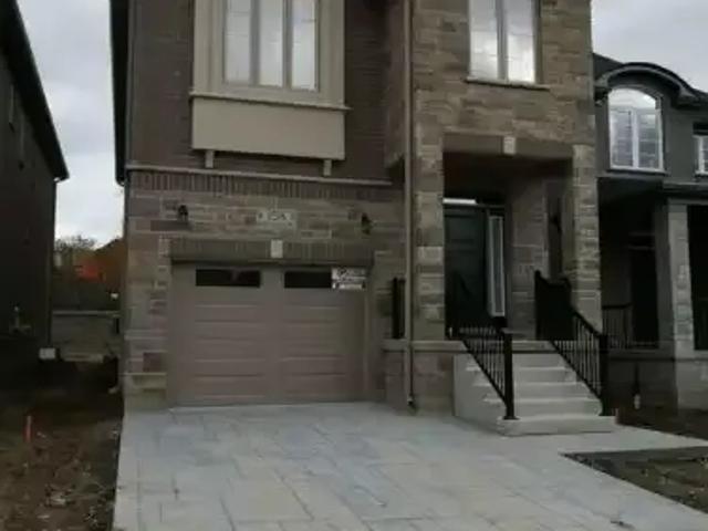 2 Bedroom House Kitchener ON 103569179