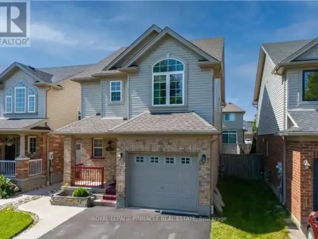 2 Bedroom House Kitchener ON 104941168