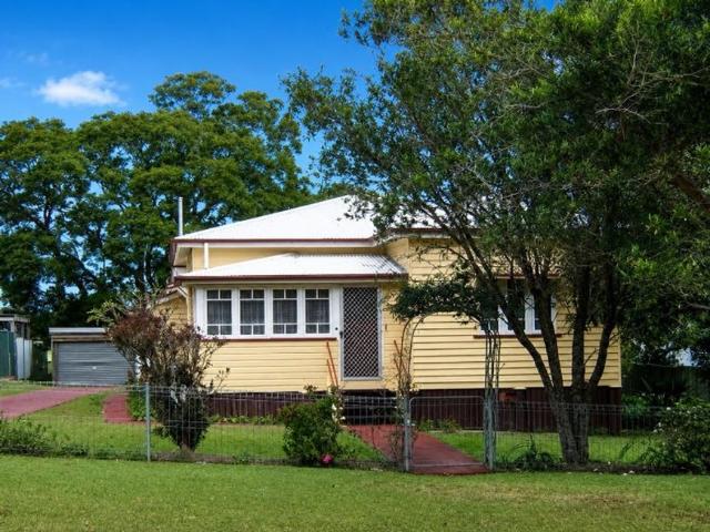 2 Bedroom House Harlaxton, QLD 105284926