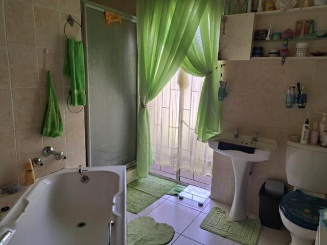 2 Bedroom House in Carletonville