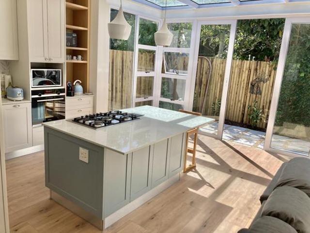 2 Bedroom House in Claremont Upper