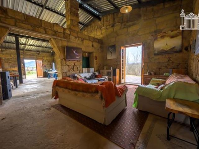 2 Bedroom House in Clarens