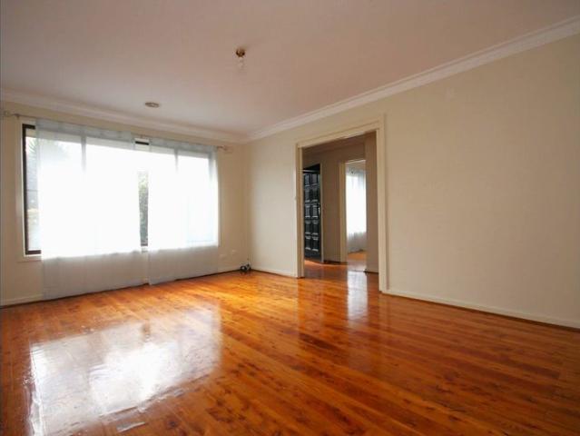 2 Bedroom House in Clayton South Ideal for Modern Living!